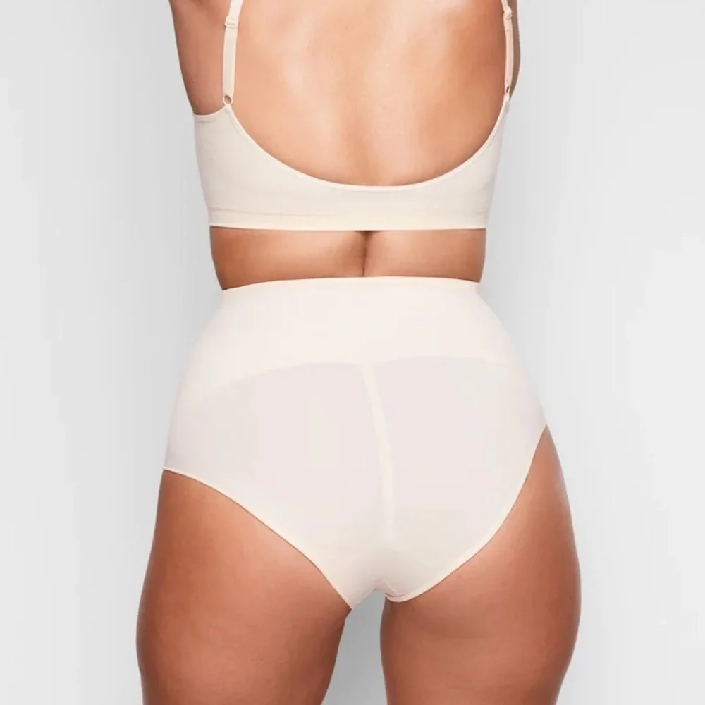 SKIMS Cream Intimates Panties spanx